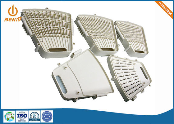 Pièces en plastique faites sur commande de l'injection ISO9001 pour des véhicules de New Energy