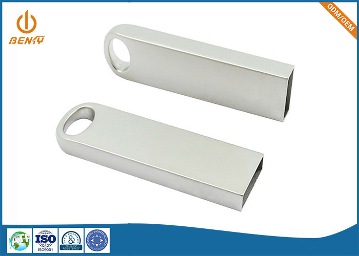 Ra0.8 Ra3.2 en alliage de zinc coquille faite sur commande de connecteur d'USB de pièces de moulage mécanique sous pression